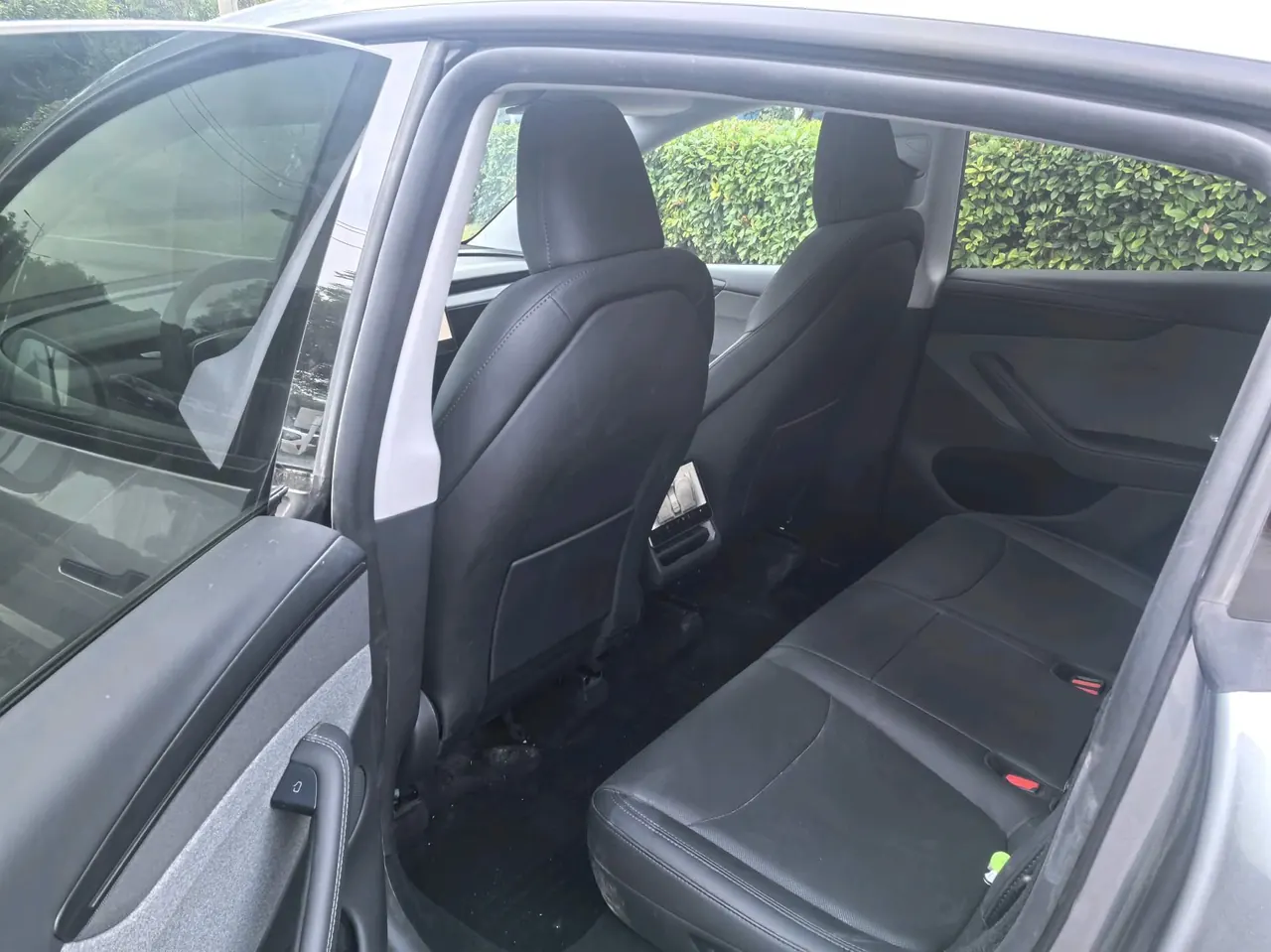 Tesla 2026 Model Y Long Range Rear-Wheel-Drive Automatic 9