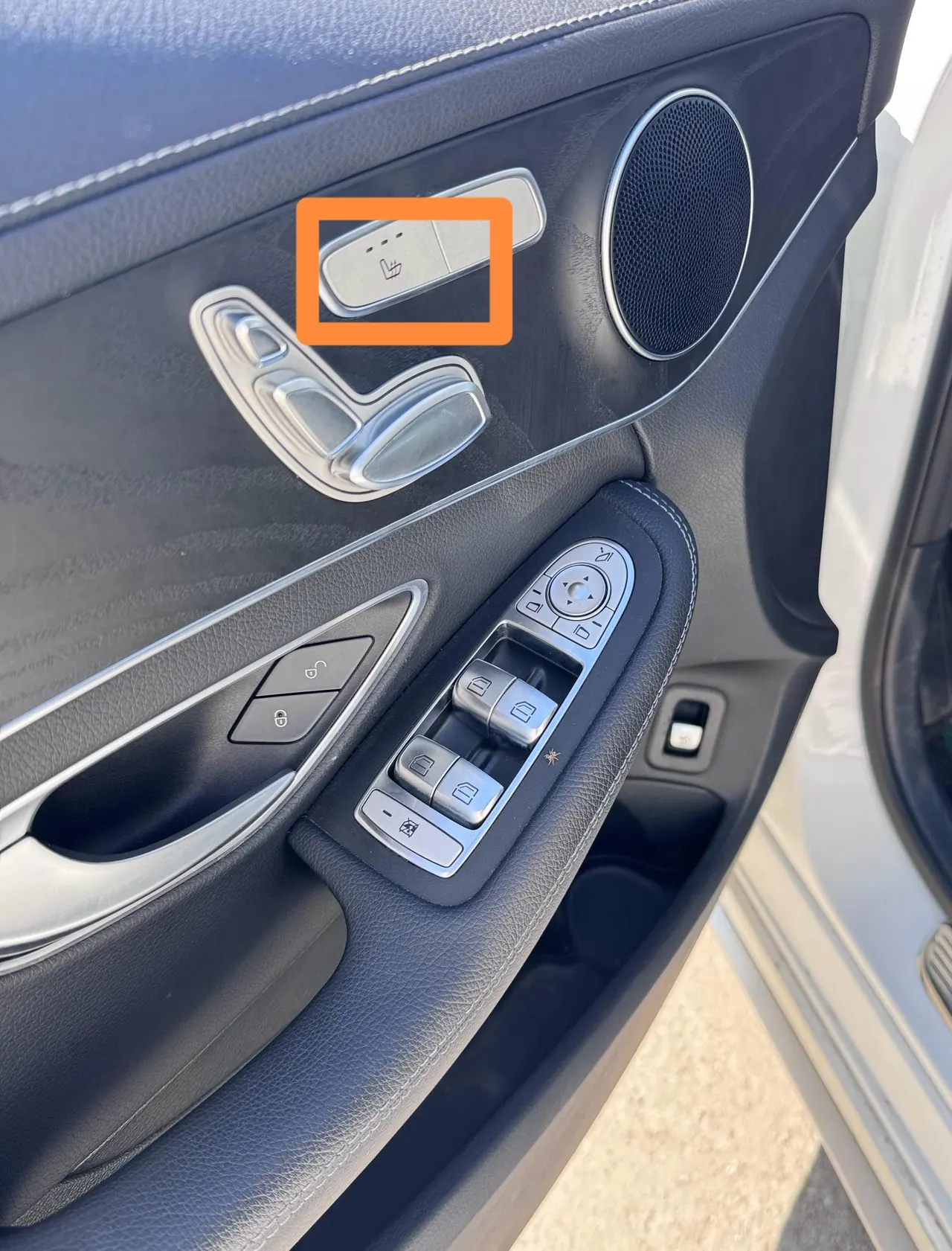 Mercedes Benz Class C 2021 C 200 L 1.5T Fashion Sports Edition Automatic Gear 4