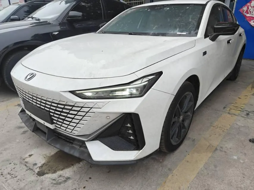 Open image lightbox: ChangAn 2023 UNI-V Smart Electric iDD 1.5T 113km Smart Fun (Fast Edition) Automatic Gear