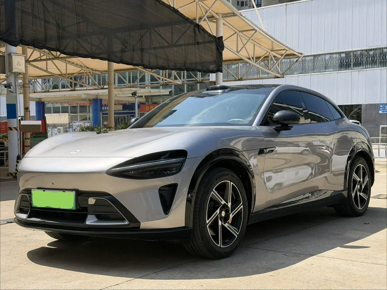 Open image lightbox: MI 2025 YU7 Long Endurance High Performance Four-wheel Drive Max Edition Automatic Gear