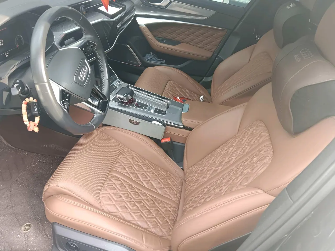 Audi 2022 A6L 2.0TFSI 40TFSI Deluxe Dynamic Automatic 5