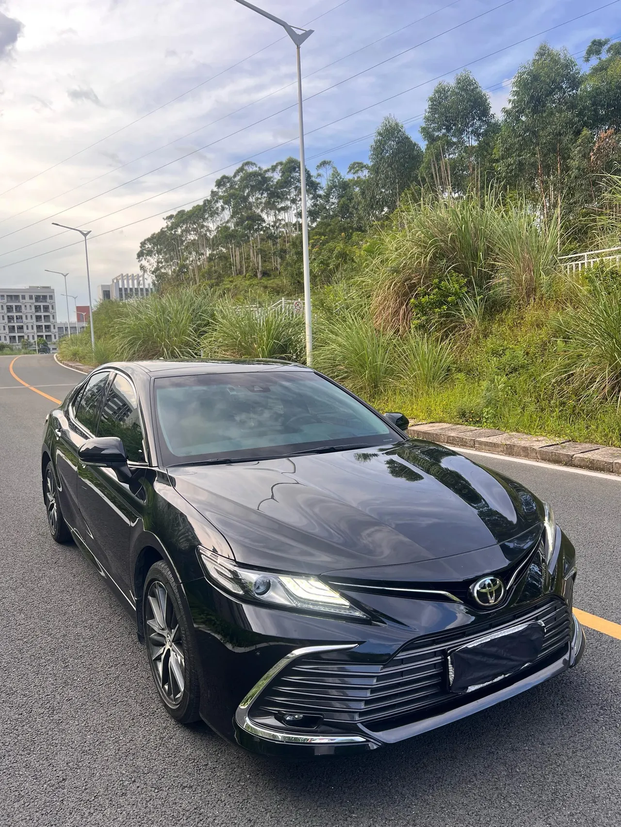 Toyota 2021 Camry 2.5G Deluxe Edition Automatic Gear 3