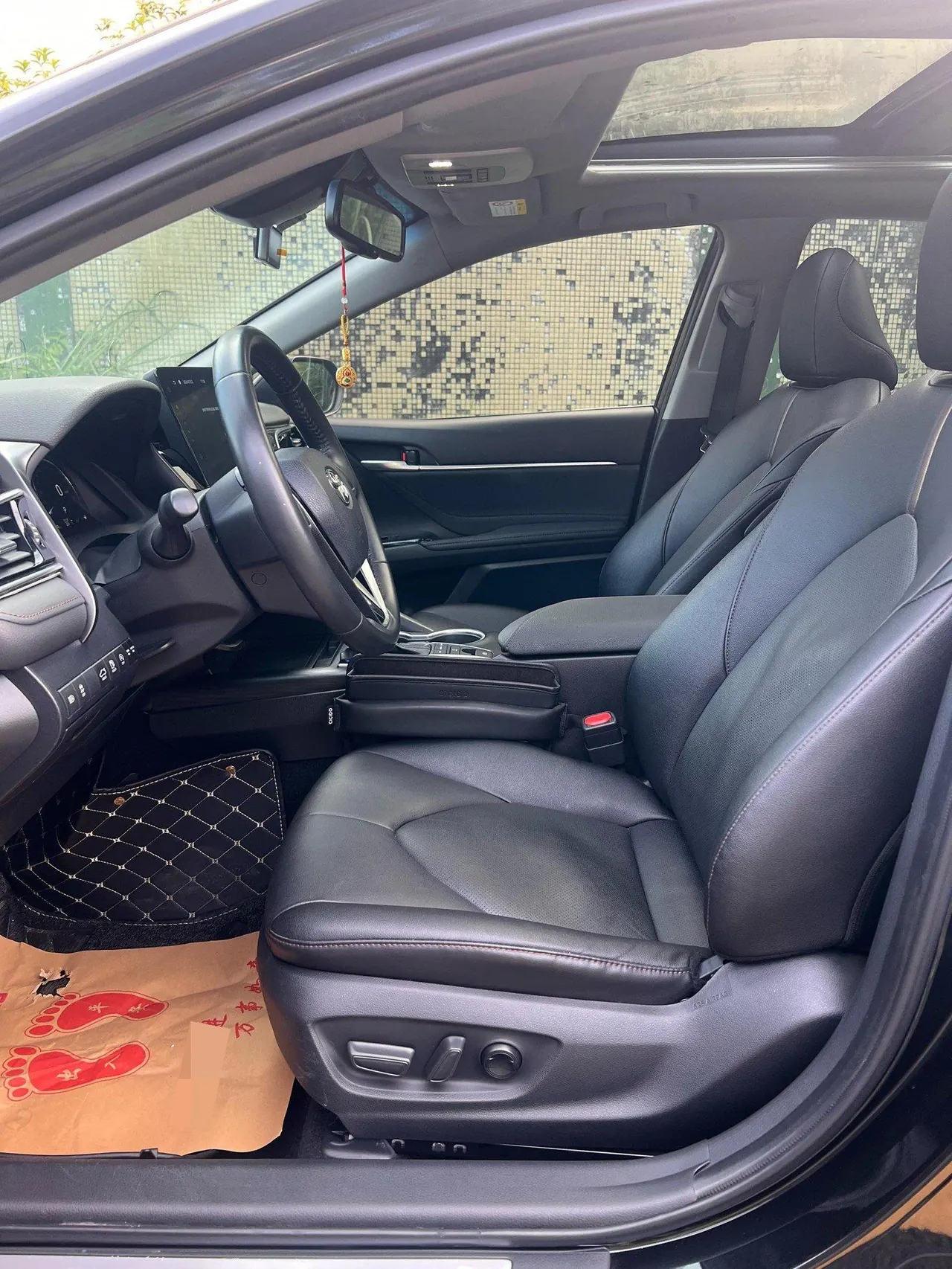 Toyota 2021 Camry 2.5G Deluxe Edition Automatic Gear 4