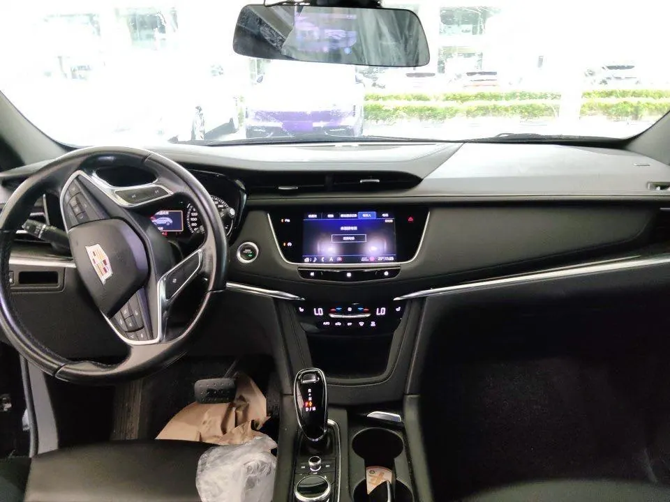 Cadillac 2020 XT5 2.0T 28T Luxury Automatic Gear 4