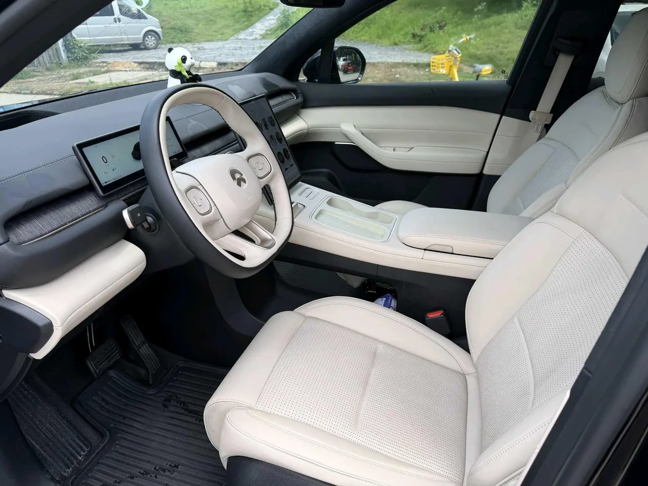 NIO 2024 ES6 75kWh automatic gear 3