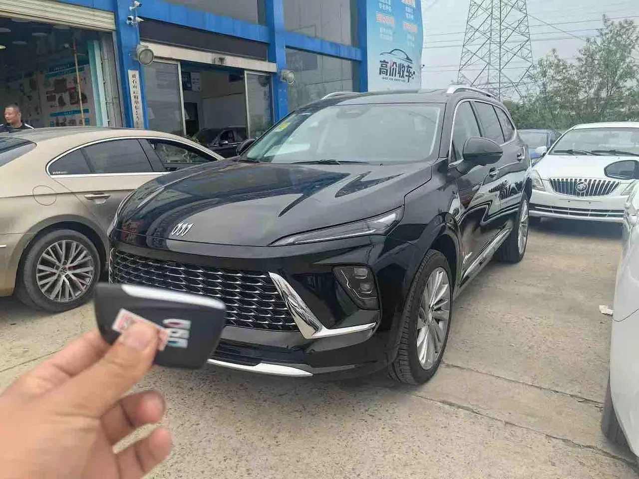Open image lightbox: Buick 2026 Angkewei Plus 2.0T 28T Two-Drive Platinum Edition Automatic Gear