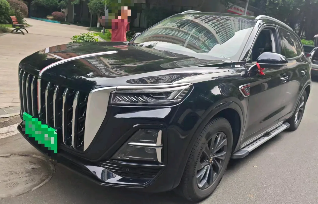 HongQi 2023 HS5 2.0T Flag Enjoy Pro Edition Automatic Gear - View 1