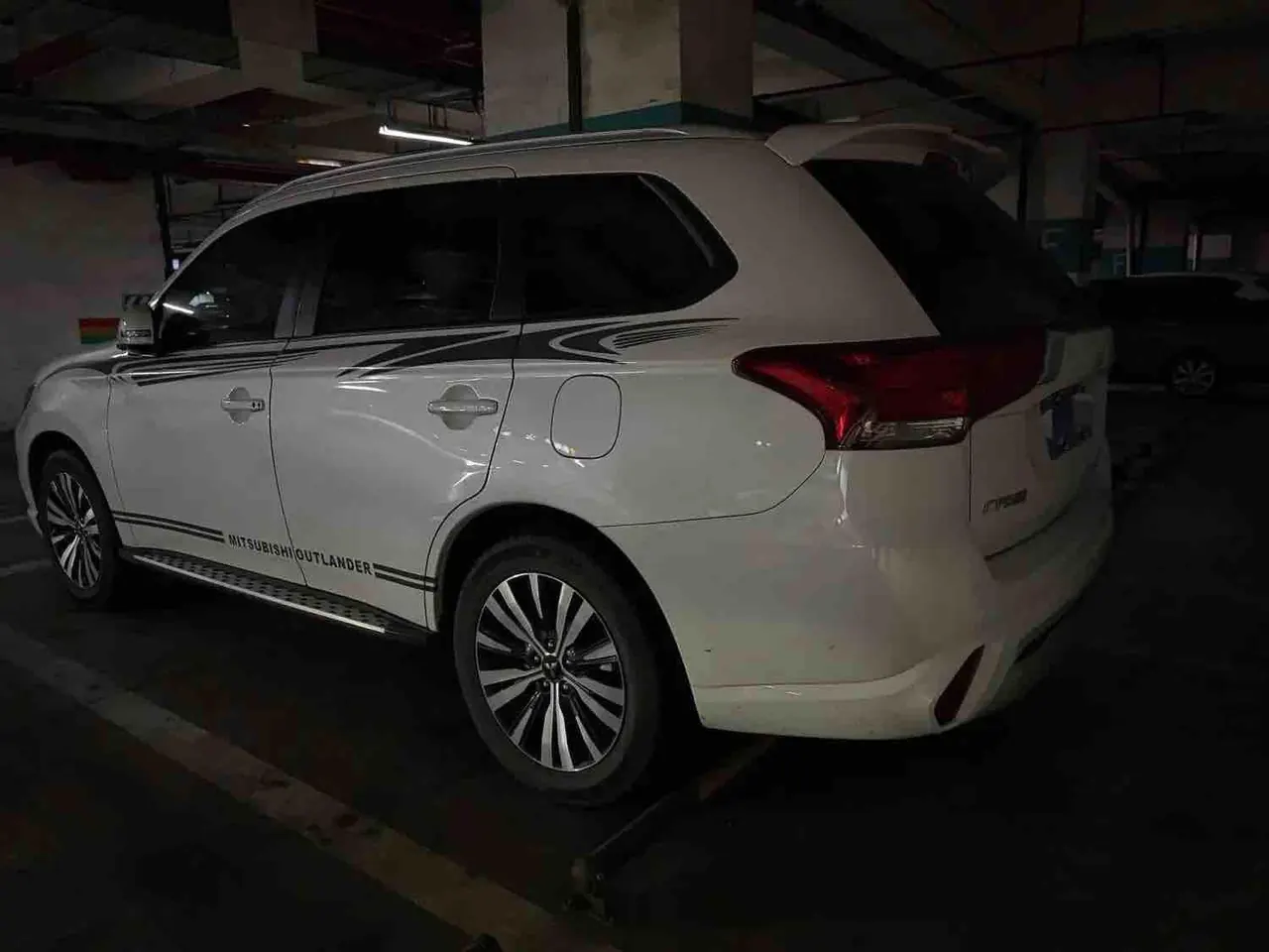 Mitsubishi 2021 Outlander 2.0 Stepless Two-Drive Enjoy Edition 7-seat Automatic Gear 4
