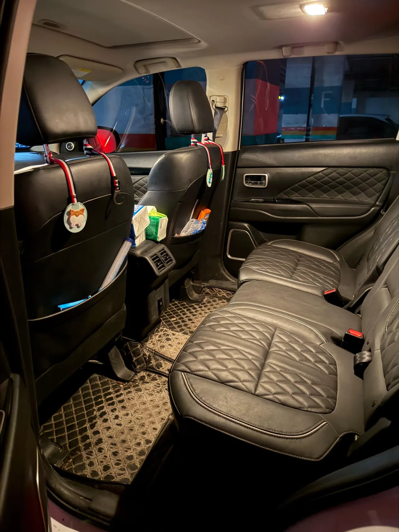 Mitsubishi 2021 Outlander 2.0 Stepless Two-Drive Enjoy Edition 7-seat Automatic Gear 6