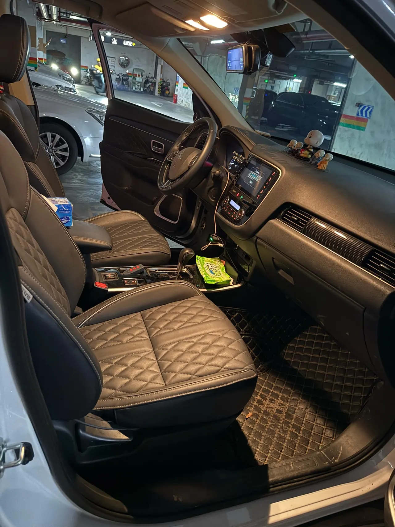 Mitsubishi 2021 Outlander 2.0 Stepless Two-Drive Enjoy Edition 7-seat Automatic Gear 7