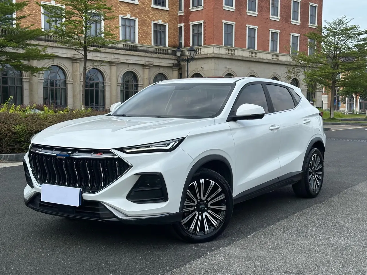 Open image lightbox: Oshan 2022 X5 1.5T Sports Edition Cyclone Charge Automatic Gear