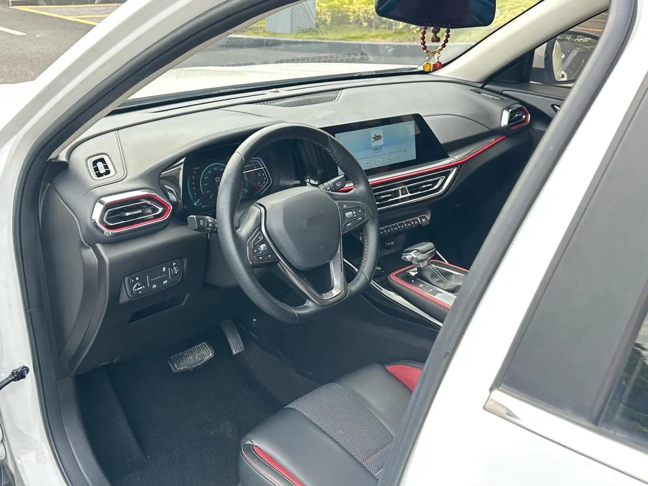 Oshan 2022 X5 1.5T Sports Edition Cyclone Charge Automatic Gear 3