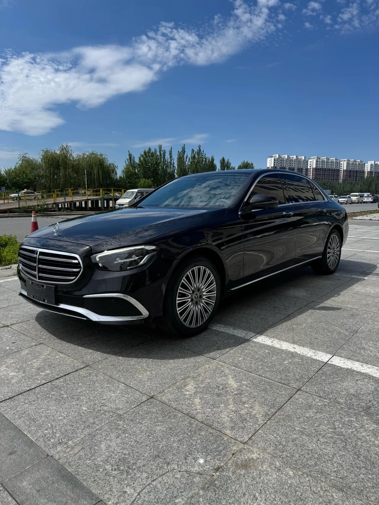 Mercedes Benz E-Class 2021 E 300 L 2.0T Fashion Automatic Gear - View 1
