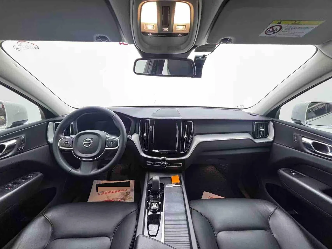Volvo 2022 XC60 48V 2.0T B5 4-wheel-drive Zhiyi Deluxe Edition Automatic Gear 6