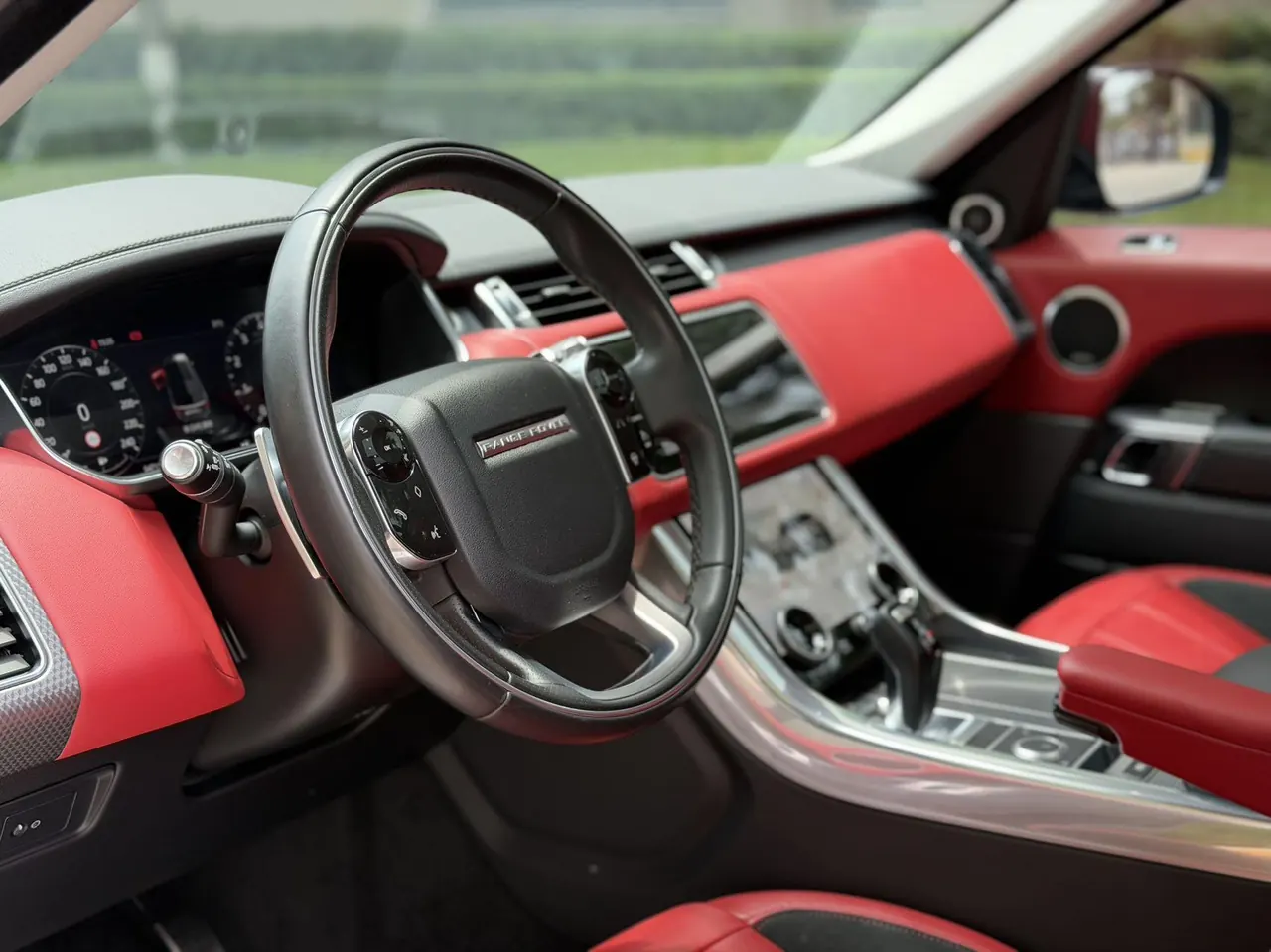 Land Rover Range Rover Sport Edition (Imported) 2022 Range Rover Sport Edition 48V 3.0T L6 Yao Black Edition Automatic Gear 6