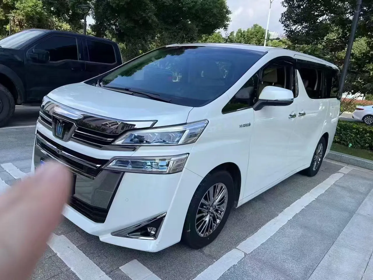 Открыть галерею: Toyota WILF (Imported) 2021 Crown WILF 2.5 Stepless Crown HV Distinguished Edition Automatic Gear