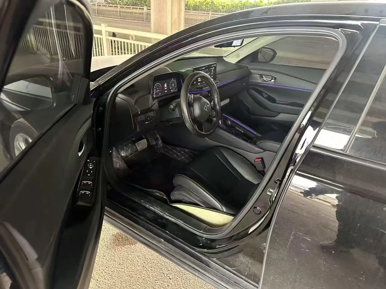 Honda 2023 11th Generation Accord 1.5T Stepless 260TURBO Smart Edition Automatic Gear 3