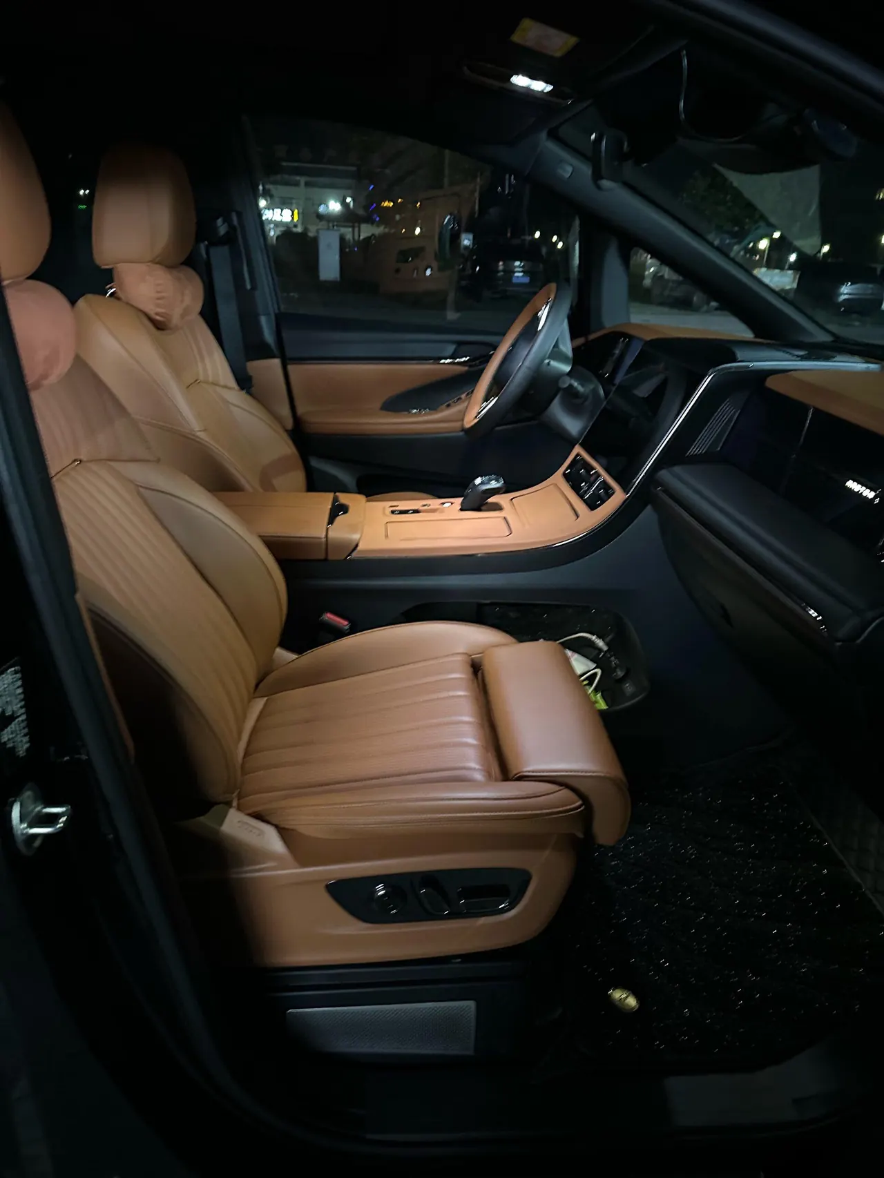 Chuanqi 2026 M8 Double Engine 2.0T Extreme Edition Automatic Gear 5