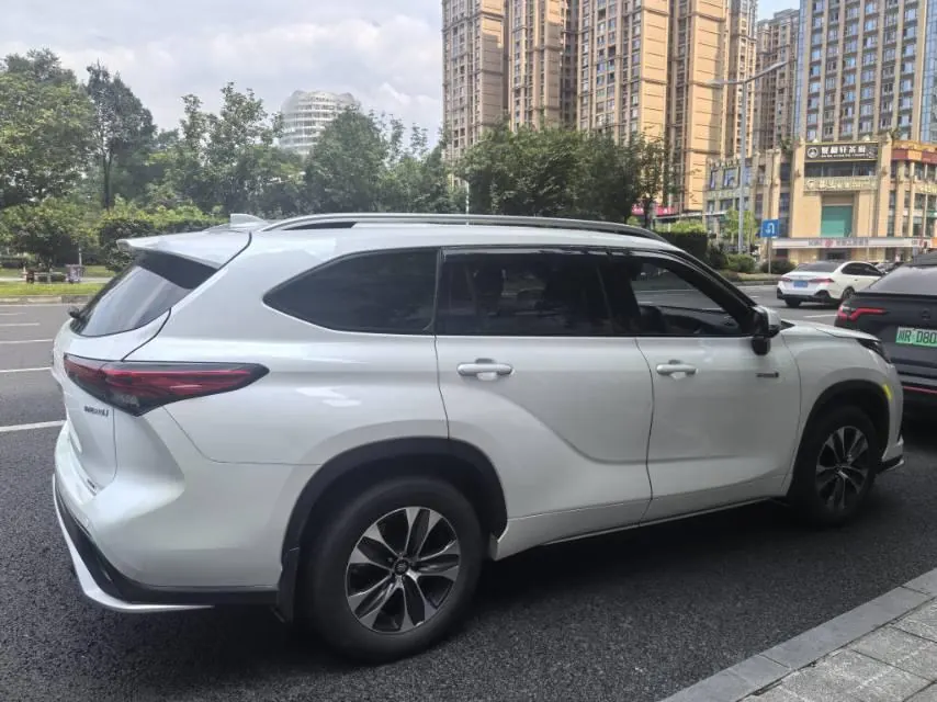 Toyota 2021 Crown Land Release 2.5 Stepless Four-wheel Drive Elite Automatic Transmission 3