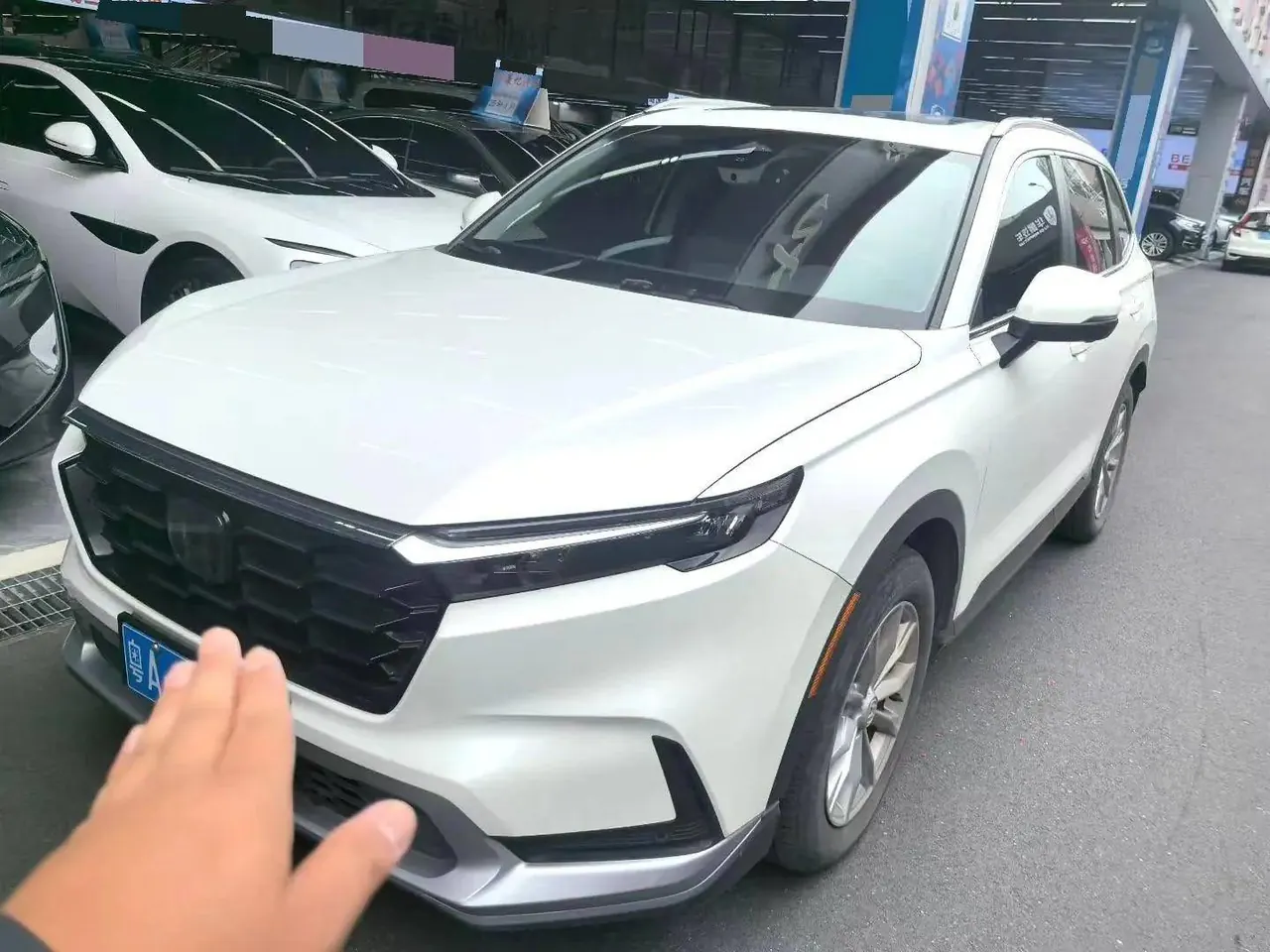 Open image lightbox: Honda 2023 CR-V 1.5T Stepless 240TURBO Two-wheel Drive Enjoy 7-seat Automatic Gear