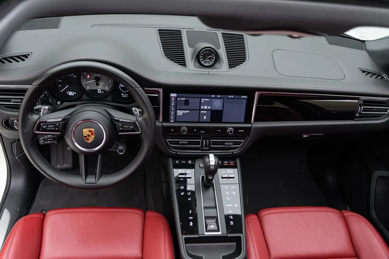 Porsche Macan (Imported) 2023 Macan S 2.9T Automatic 3