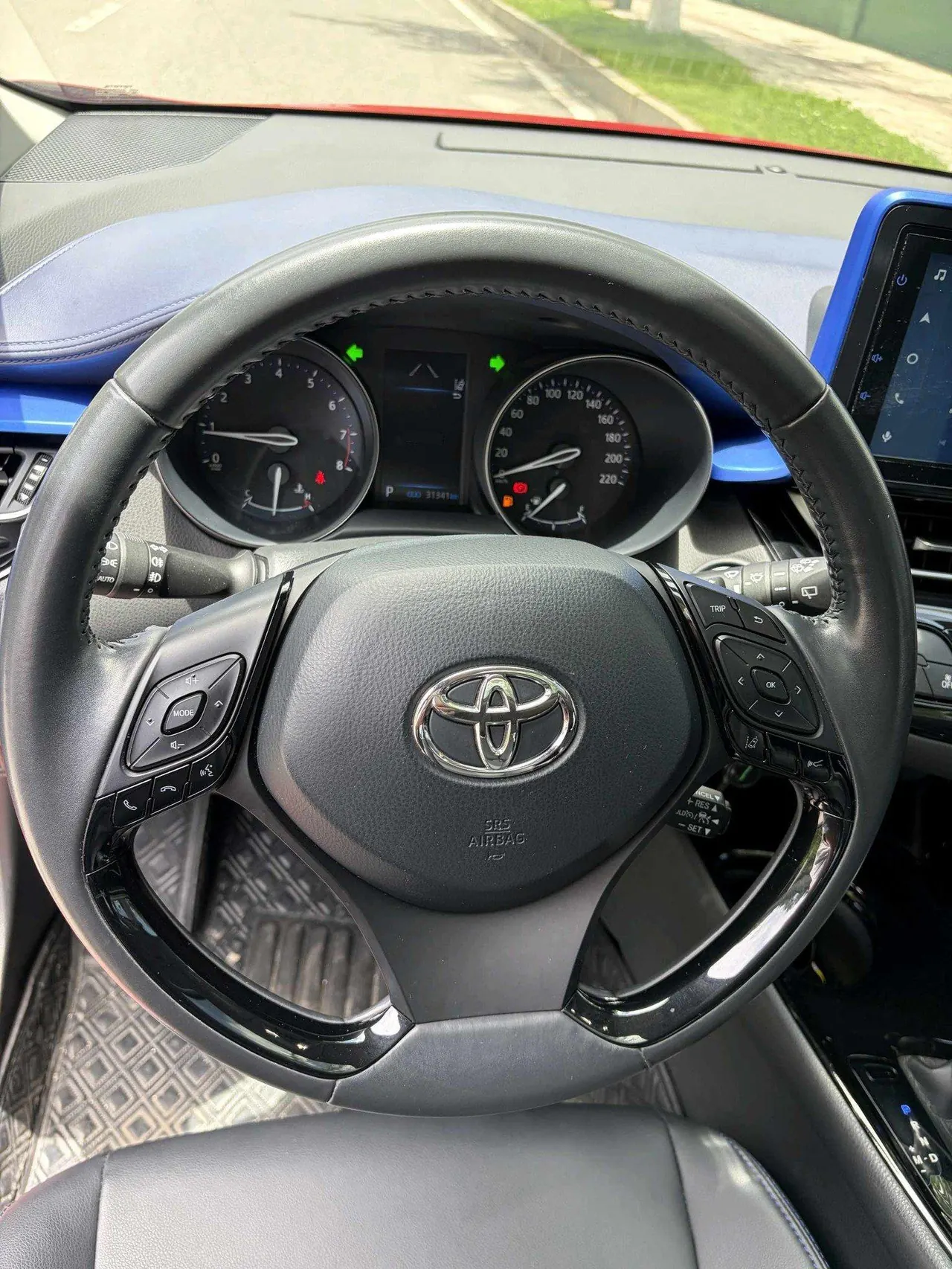 Toyota 2021 C- HR 2.0 Stepless Deluxe Edition Automatic Gear 7