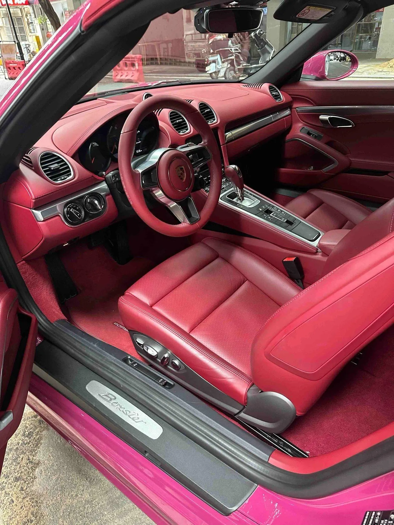 Porsche 718 (Imported) 2023 718 Boxter 2.0T Style Edition Automatic 3