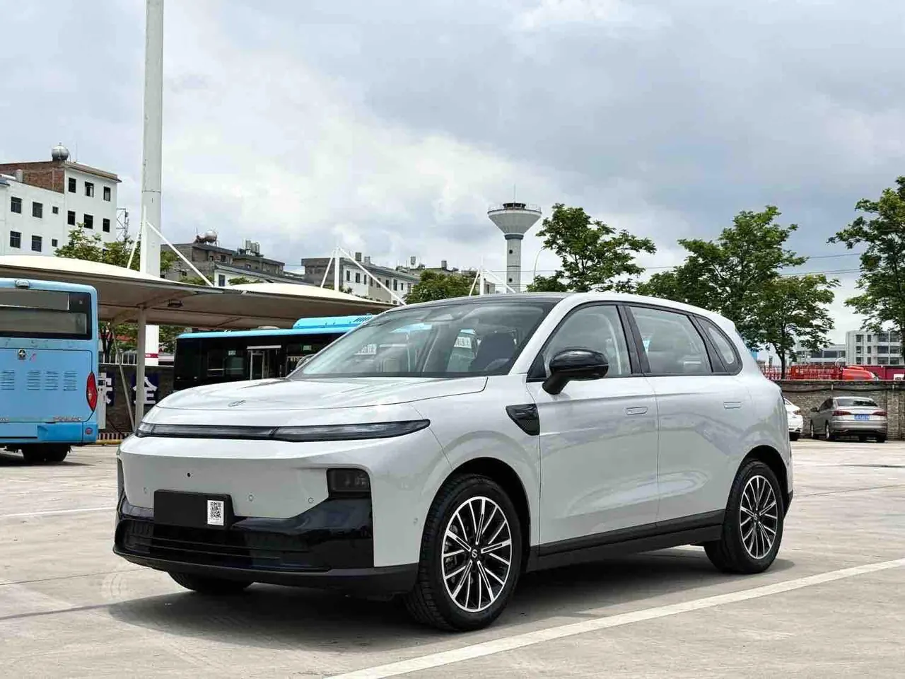 Открыть галерею: Leapmotor 2025 B 10 510 Enjoy Smart Driving Edition Automatic Gear