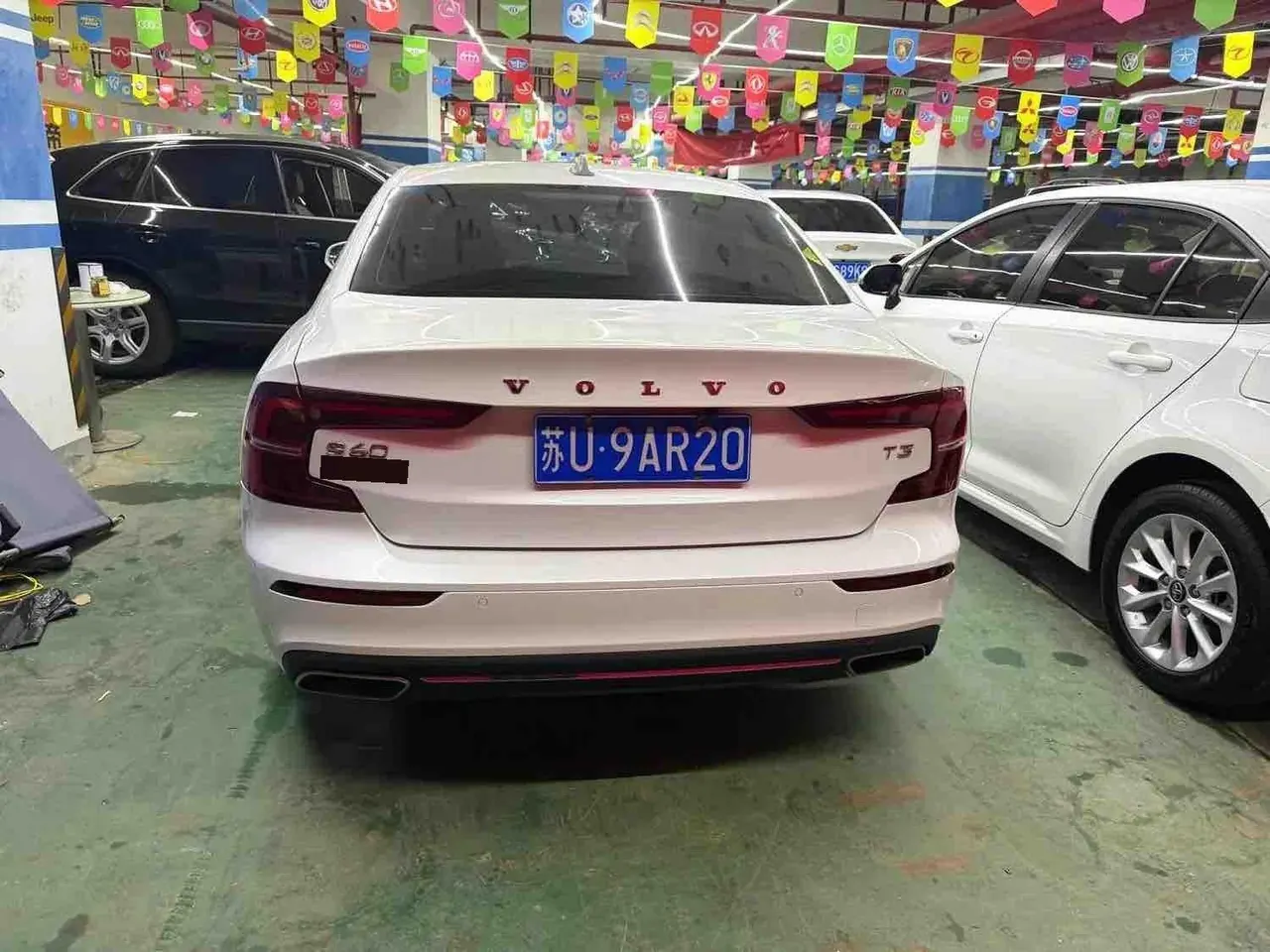Volvo 2021 S60 2.0T T3 Zhixing Deluxe Edition Automatic Gear 2