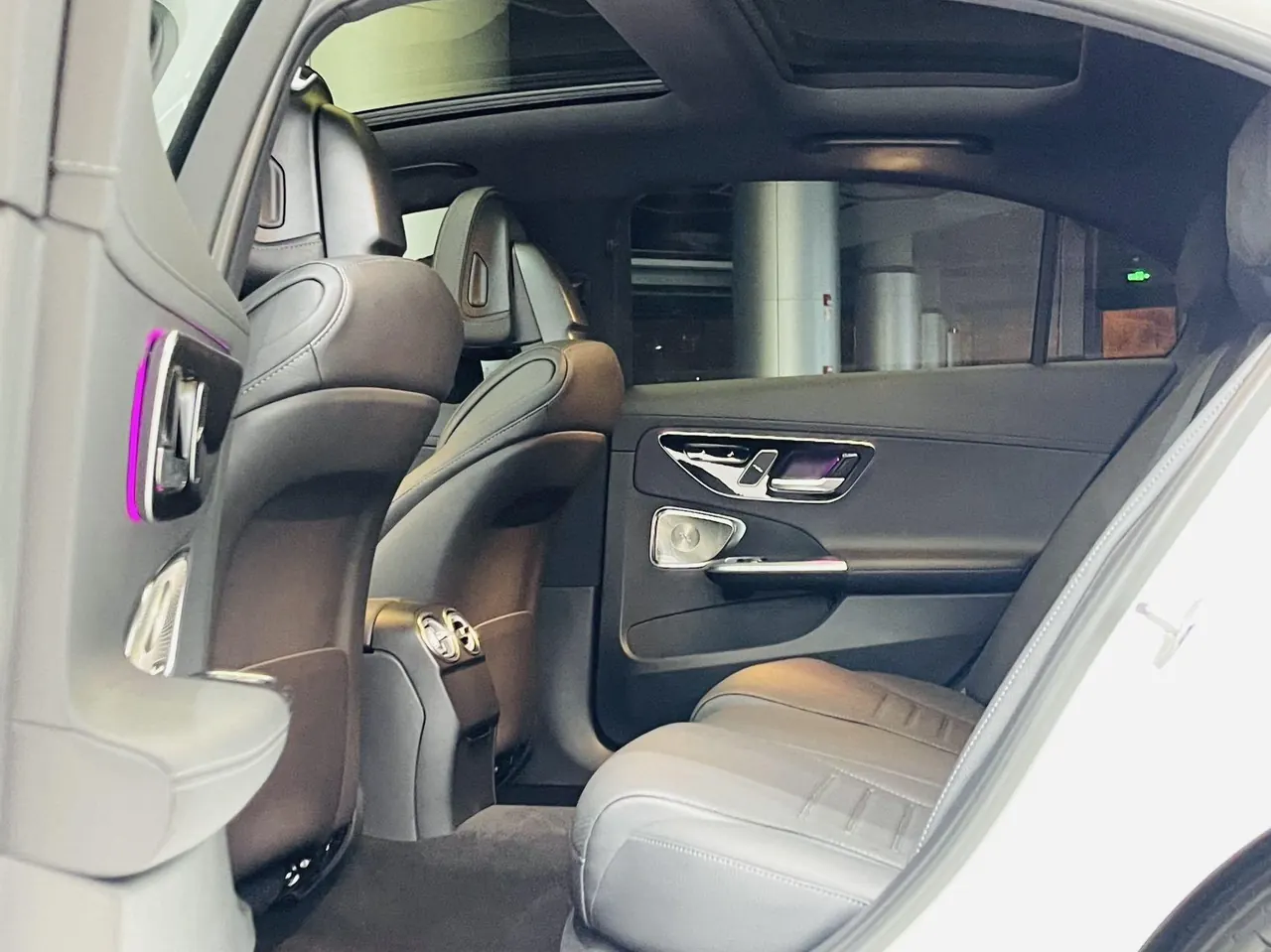 Mercedes Benz Class C 2023 C 260 L 48V 1.5T Hao Night Sports Edition Automatic Gear 5