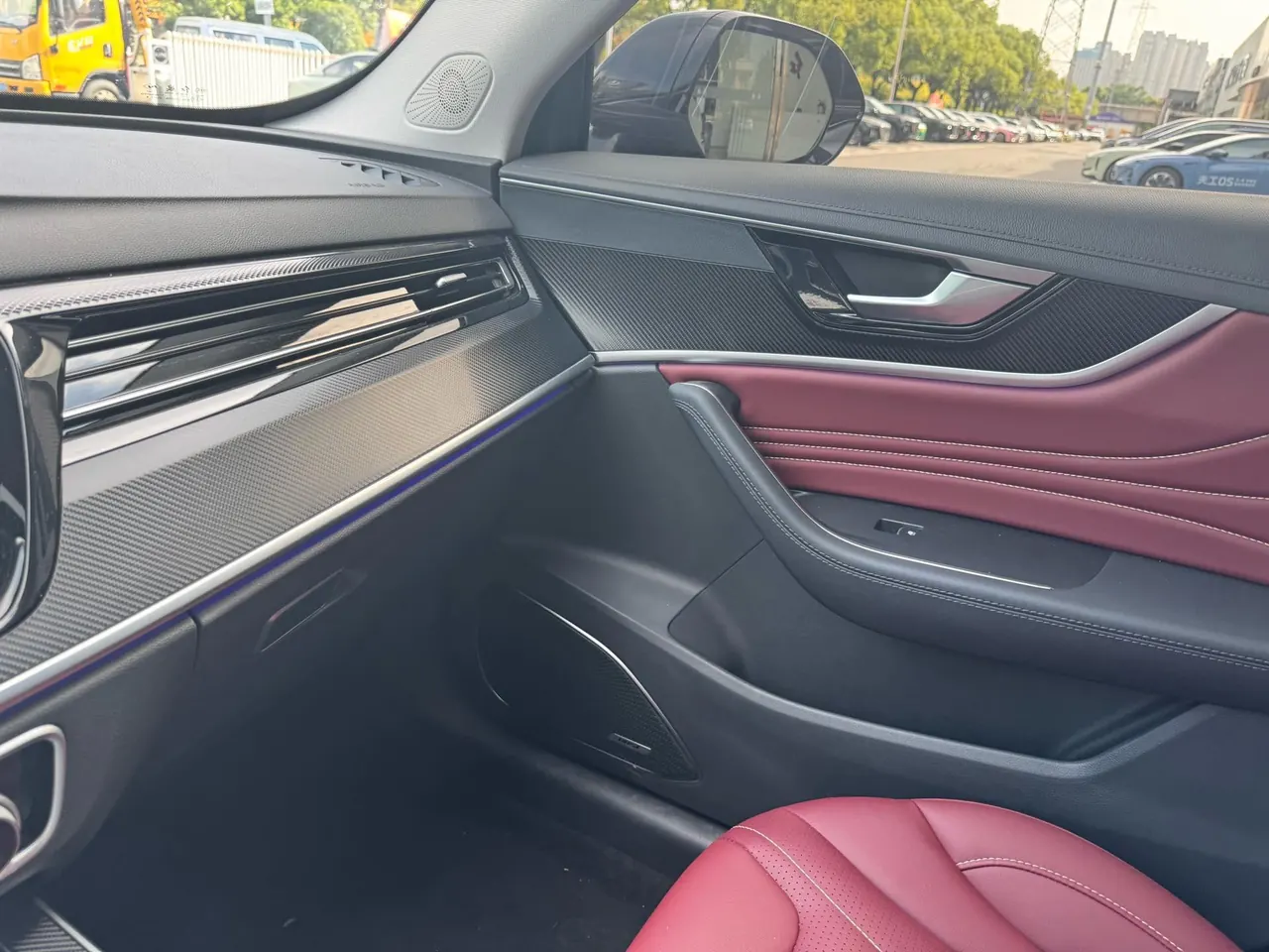 HongQi 2025 HS5 2.0T Two-Drive Xuan Ying Edition Automatic Gear 12