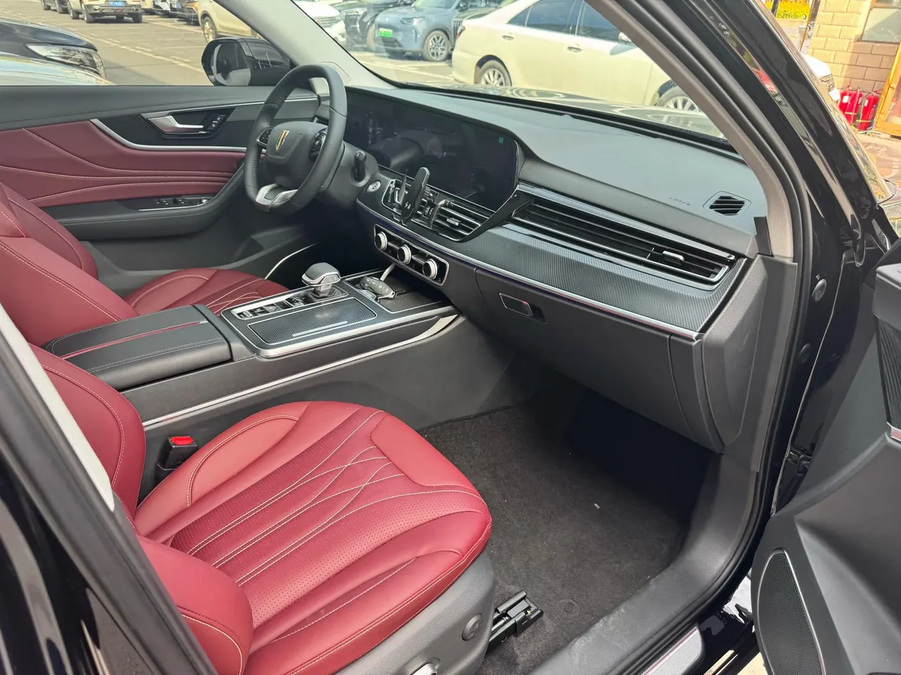 HongQi 2025 HS5 2.0T Two-Drive Xuan Ying Edition Automatic Gear 5