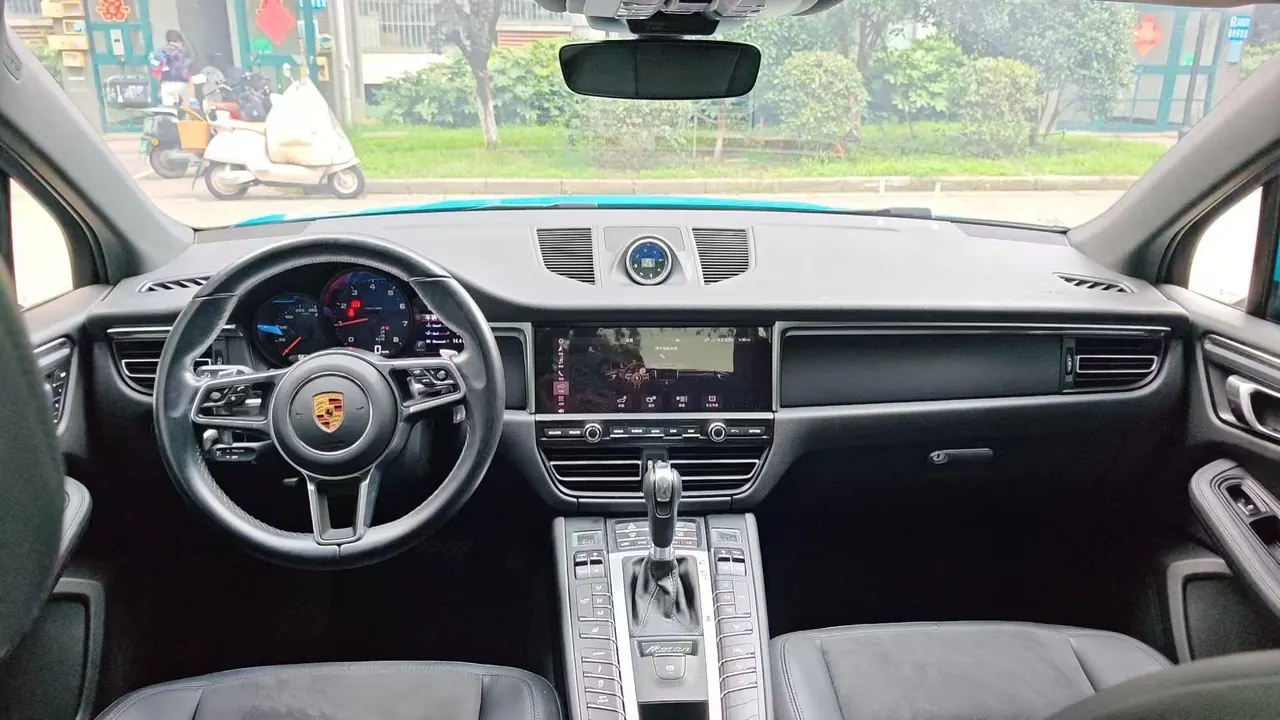Porsche Macan (Imported) 2021 Macan 2.0T Automatic Gear 2