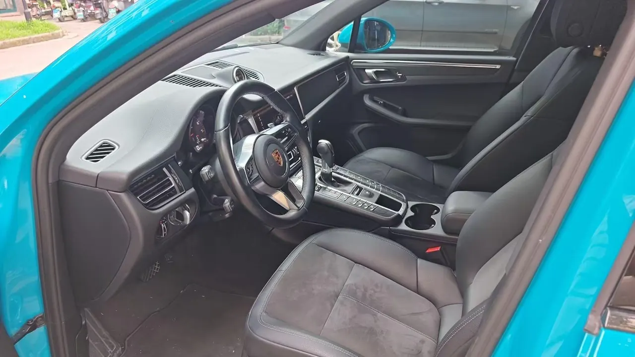 Porsche Macan (Imported) 2021 Macan 2.0T Automatic Gear 3