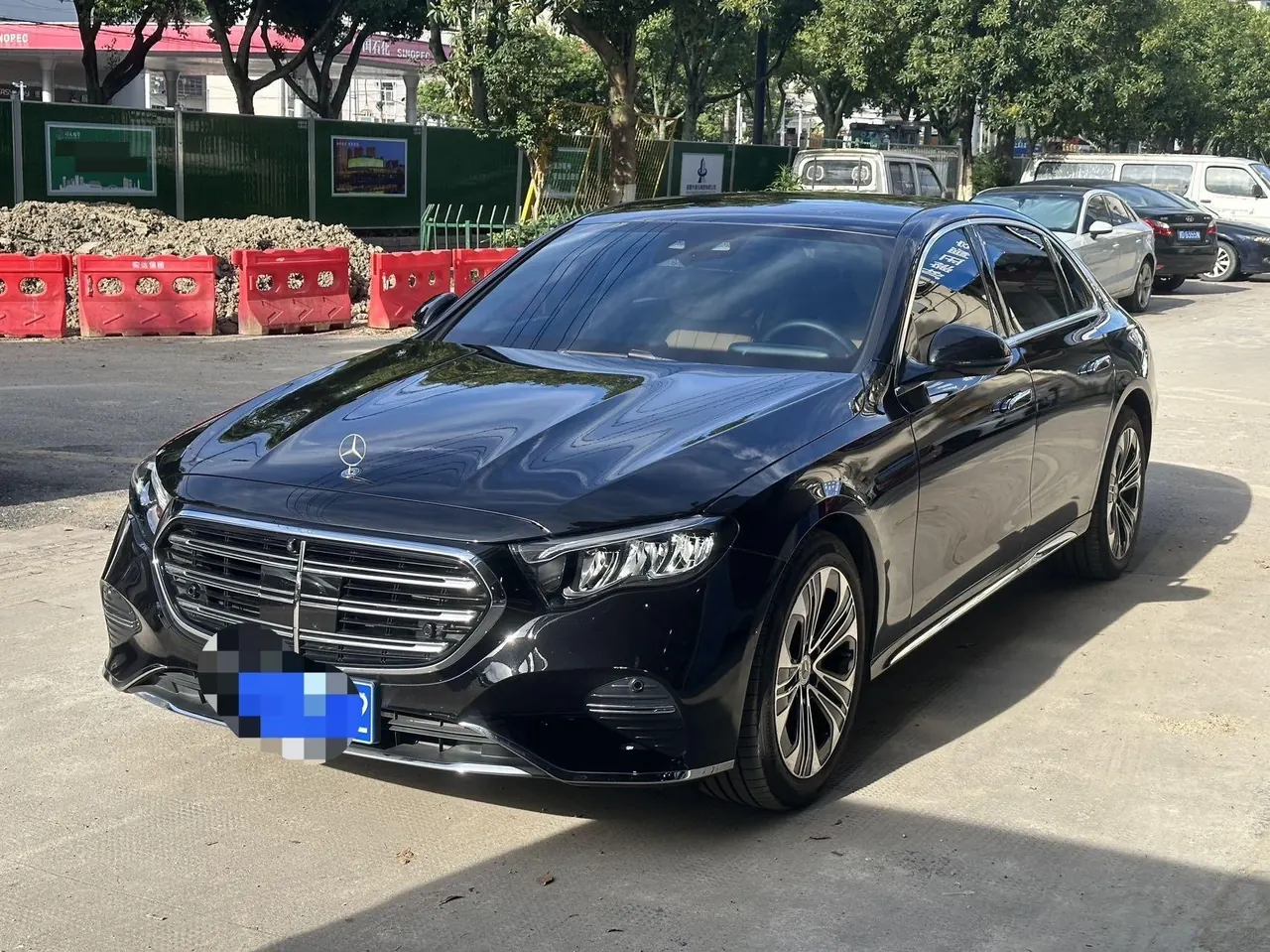 Mercedes Benz E Class 2025 E 300 L 48V 2.0T Luxury (Modified) Automatic Gear - View 1