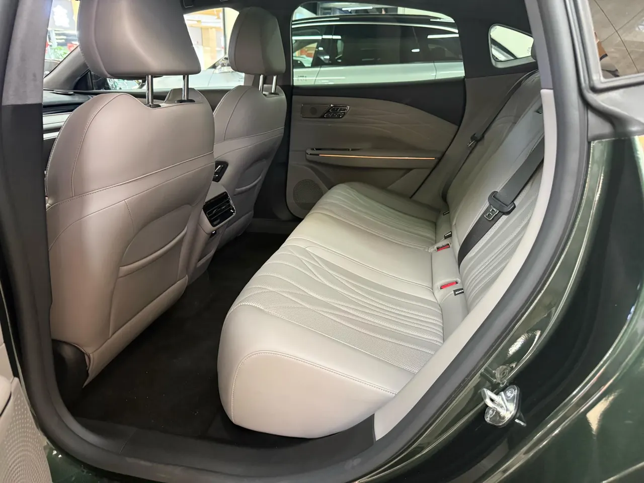 Geely Galaxy 2025 Xingyao 8 EM-P 1.5T 130km Starship Edition Automatic Gear 4