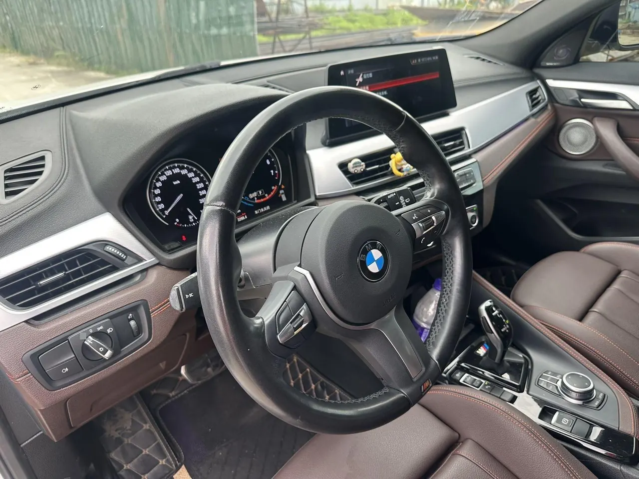 BMW 2022 X2 sDrive25i 2.0T Obsidian Night Edition Automatic Gear 7