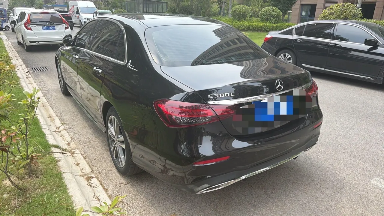 Mercedes Benz E-Class 2023 E 260 L 2.0T Sports Automatic 2