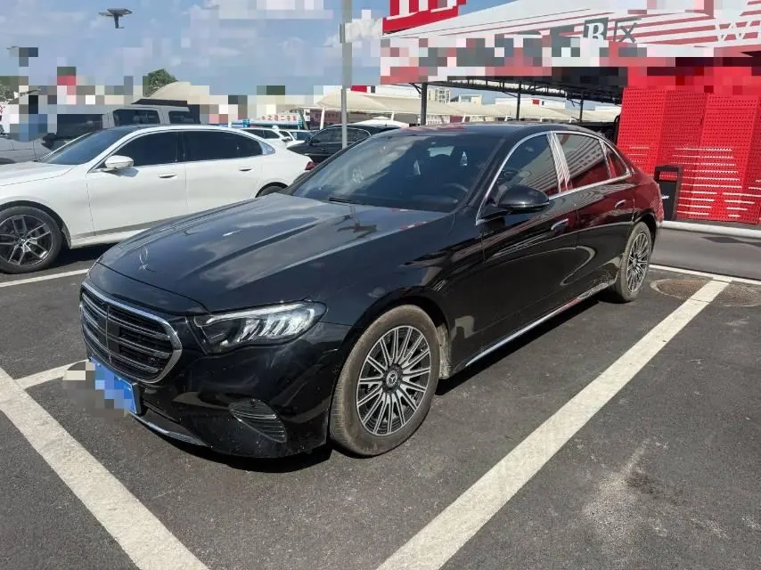 Mercedes Benz E Class 2025 E 260 L 48V 2.0T Automatic - View 1
