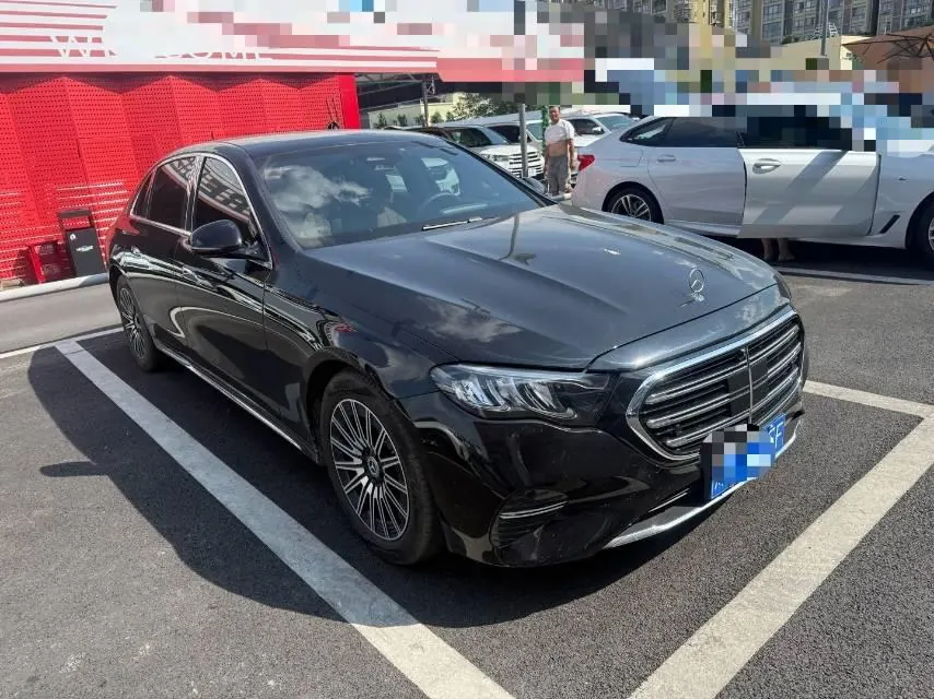 Mercedes Benz E Class 2025 E 260 L 48V 2.0T Automatic 2