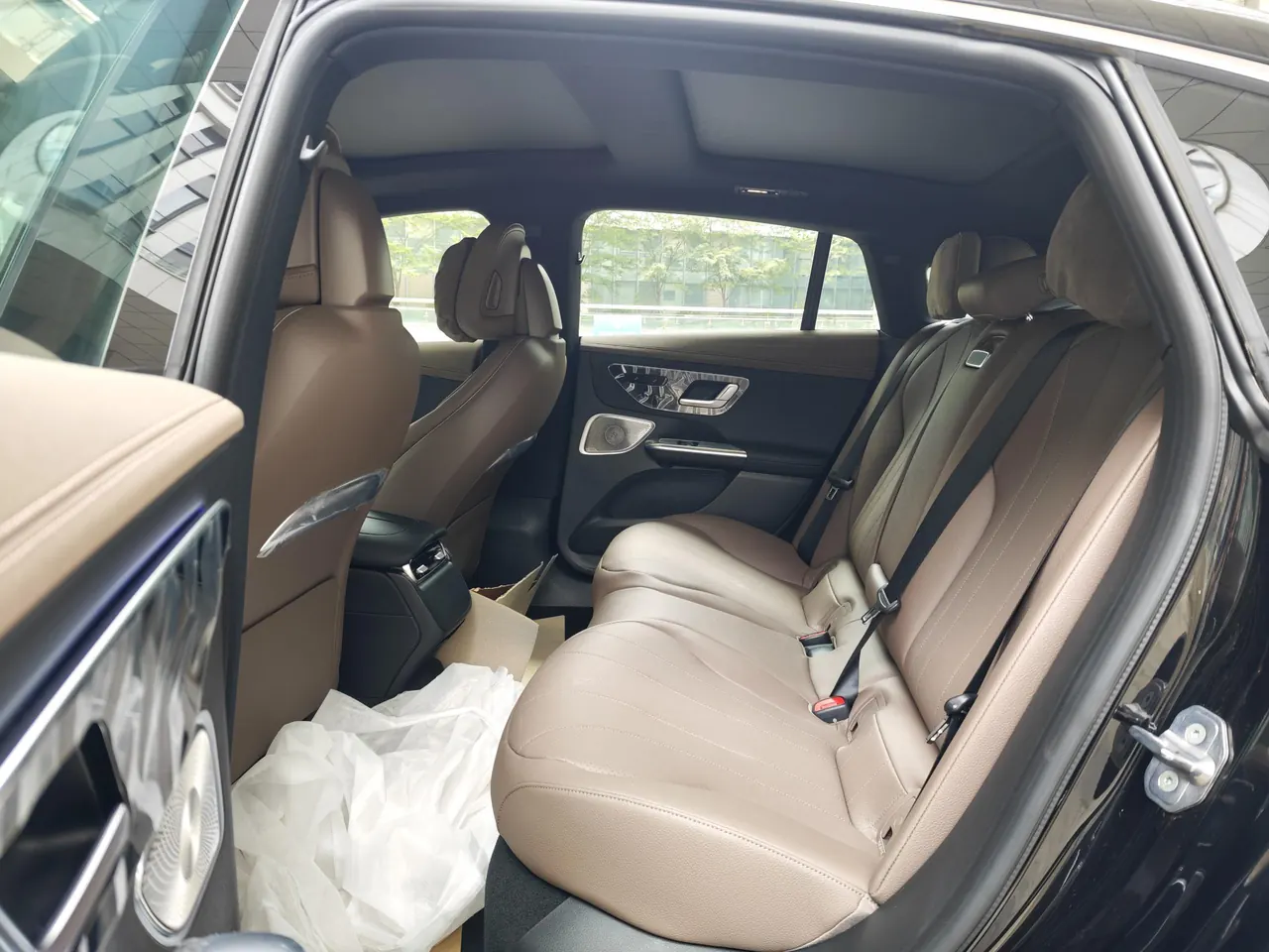 Mercedes Benz 2025 EQE 500 4MATIC EQE 500 4MATIC Pioneer Edition Automatic Gear 10
