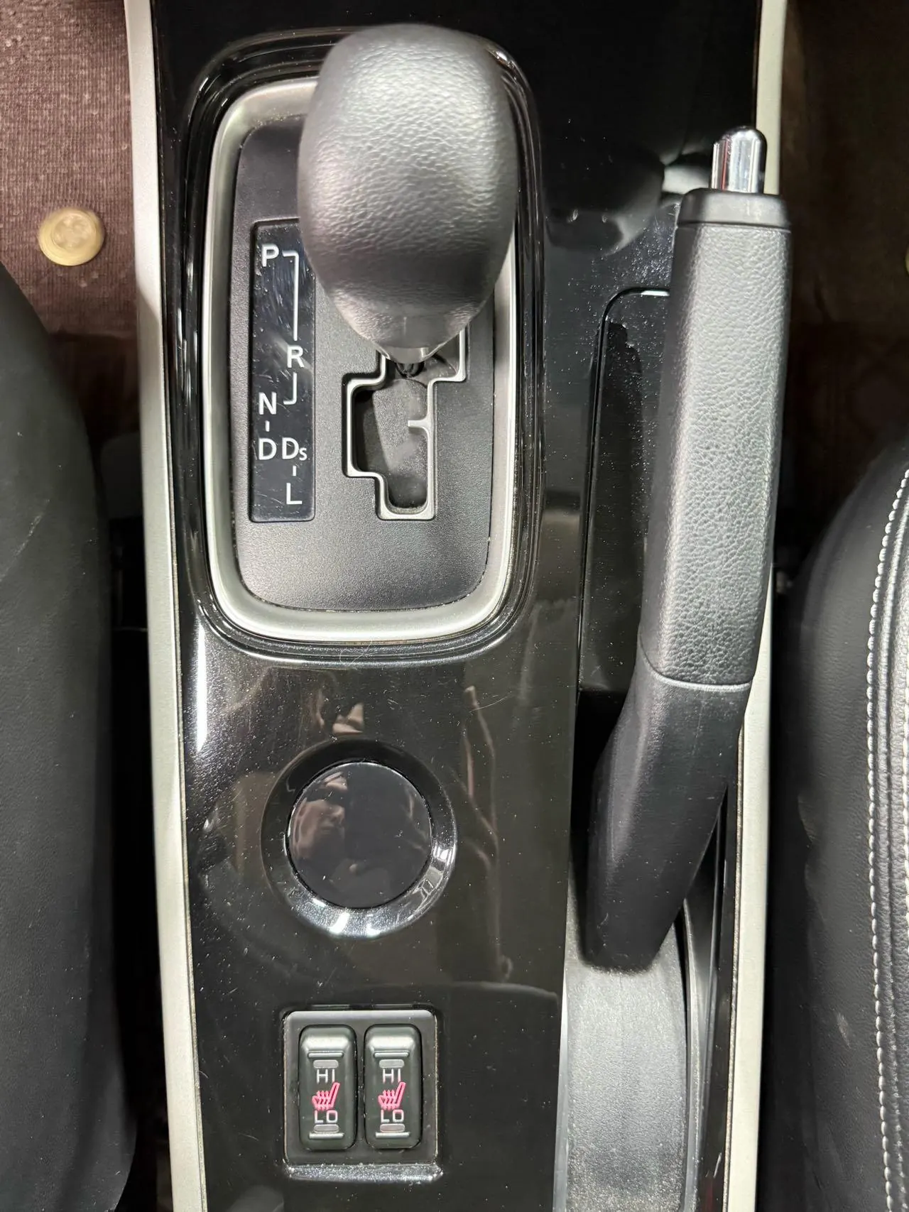Mitsubishi 2021 Outlander 2.0 Stepless Two-Drive Smooth Edition 5-seat (Changed) Automatic Gear 9