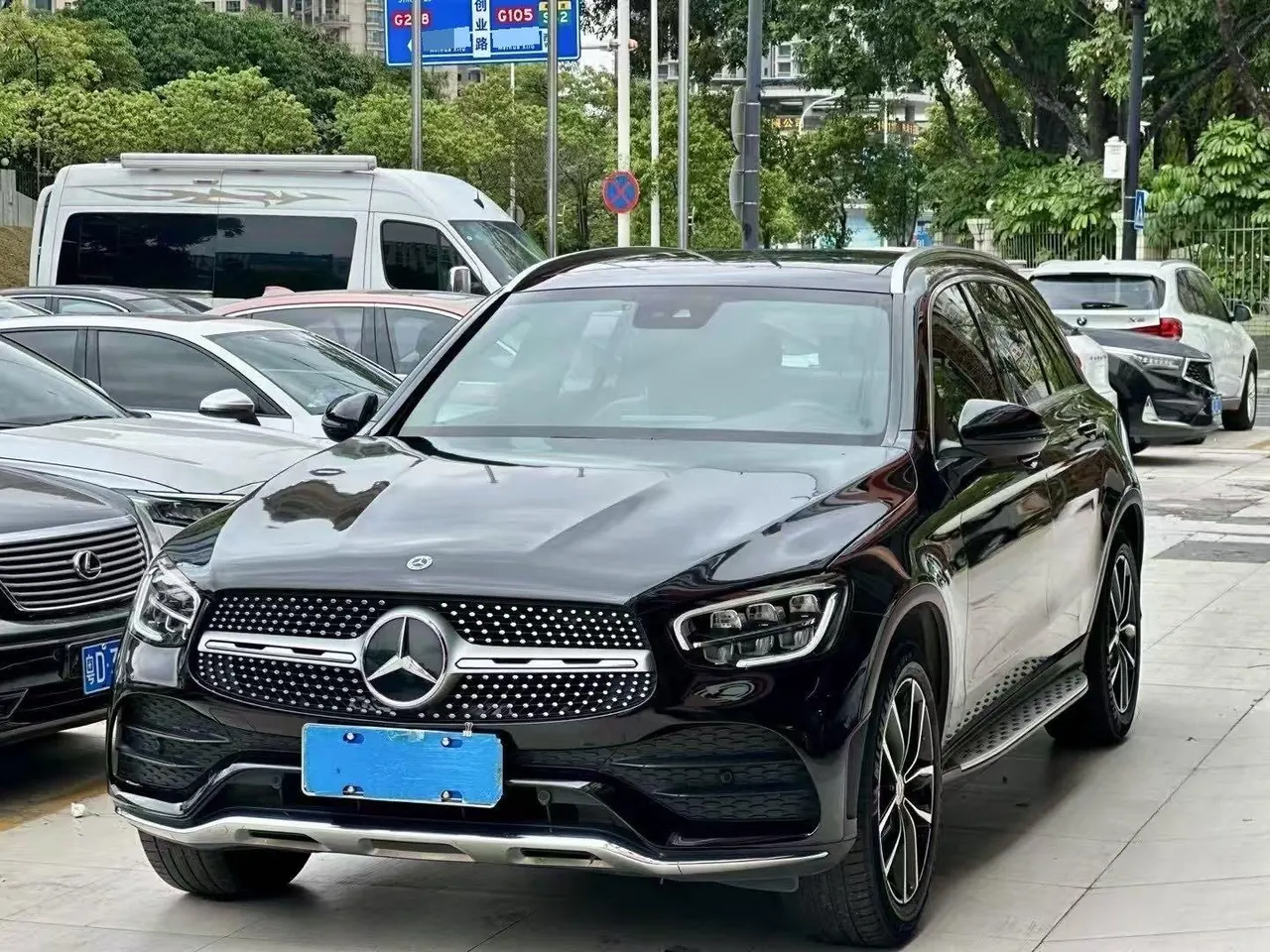 Открыть галерею: Mercedes Benz 2022 GLC 300 L 4MATIC 2.0T Dynamic (Modified) Automatic Gear