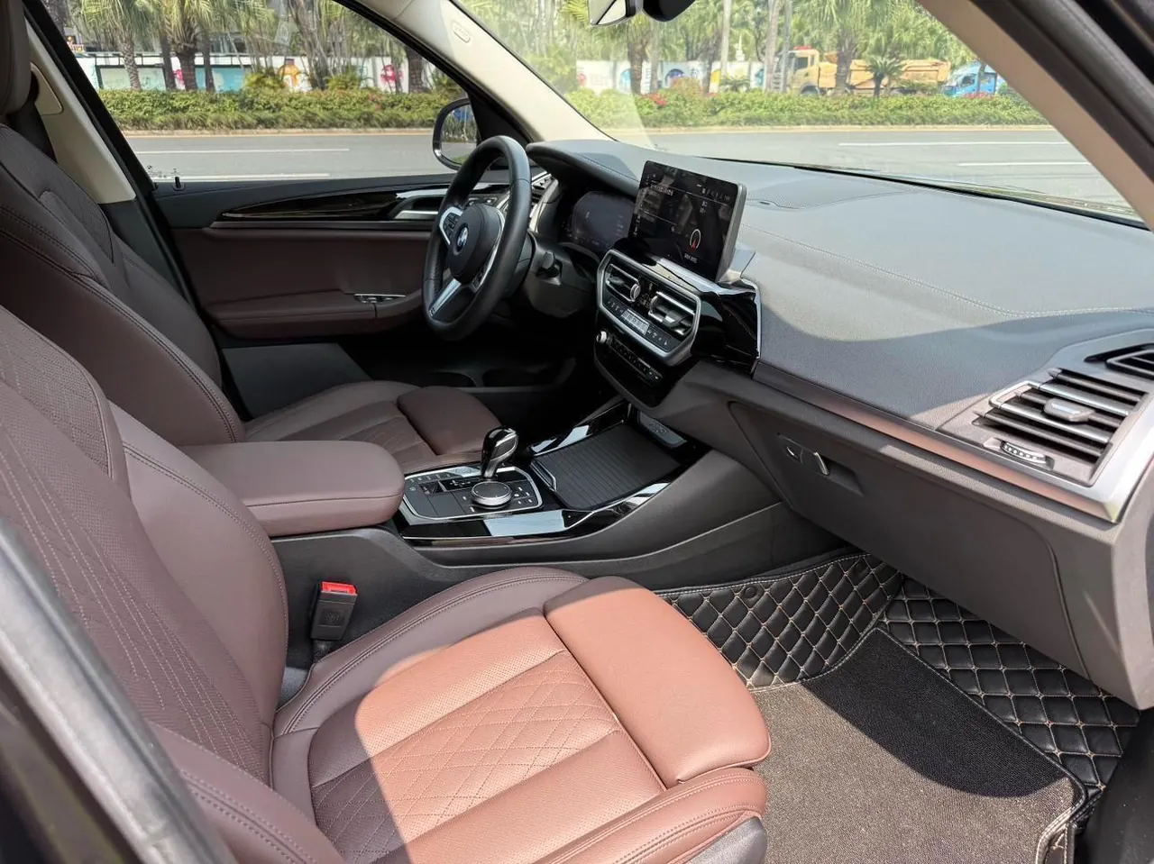 BMW 2022 X3 xDrive25i 2.0T M sports suit (changed) automatic gear 11