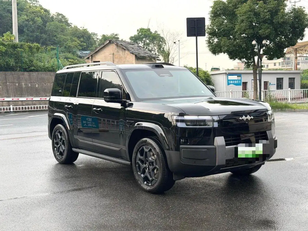 FangChengBao 2025 titanium 7 1.5T stepless 190KM four-wheel drive Ultra version of automatic gear 3