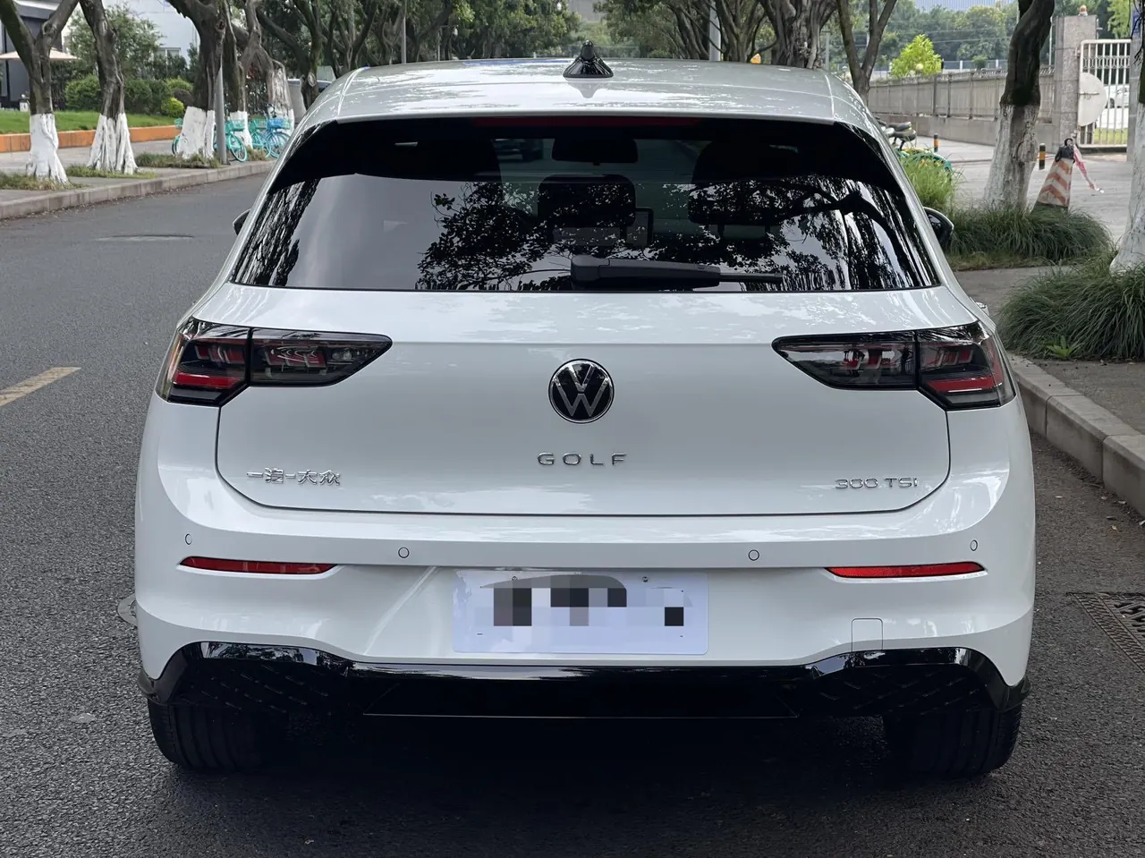 Volkswagen 2025 Golf 8 R-Line 1.5TSI 300TSI (Modified) Automatic Gear 10