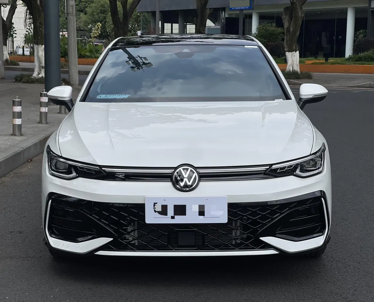 Volkswagen 2025 Golf 8 R-Line 1.5TSI 300TSI (Modified) Automatic Gear 2