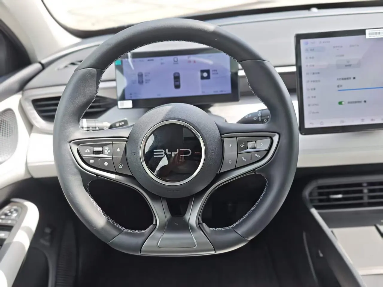 BYD 2025 seals 05 DM-i 1.5 stepless smart driving version 120KM flagship automatic gear 5