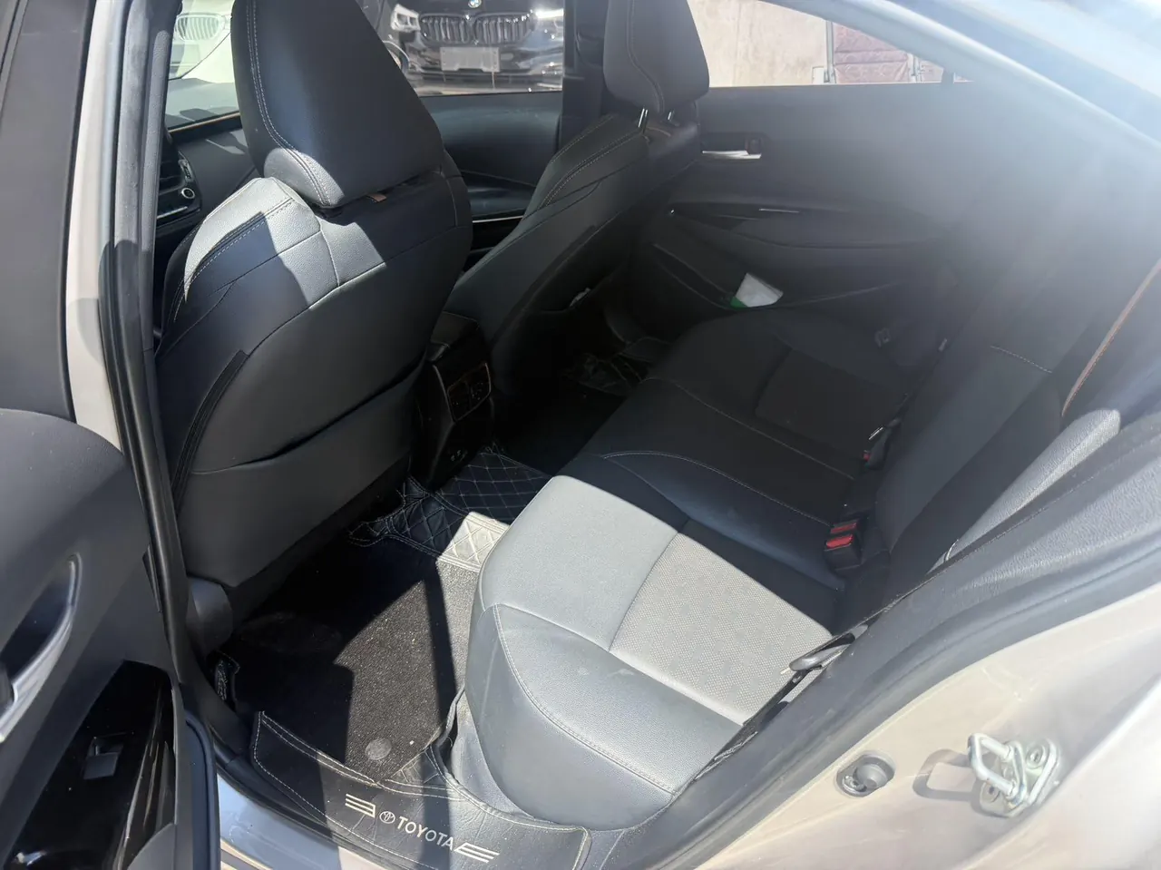 Toyota 2023 Lingshang 2.0 Stepless Distinguished Edition Automatic Gear 5