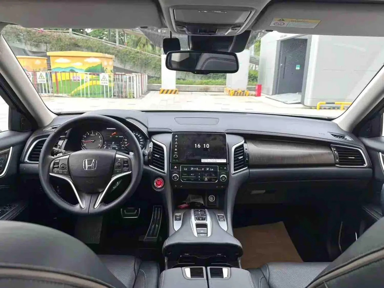 Honda 2020 Crown Road 2.0T 370TURBO Four-wheel Drive Extreme Edition Two-color Automatic Gear 8